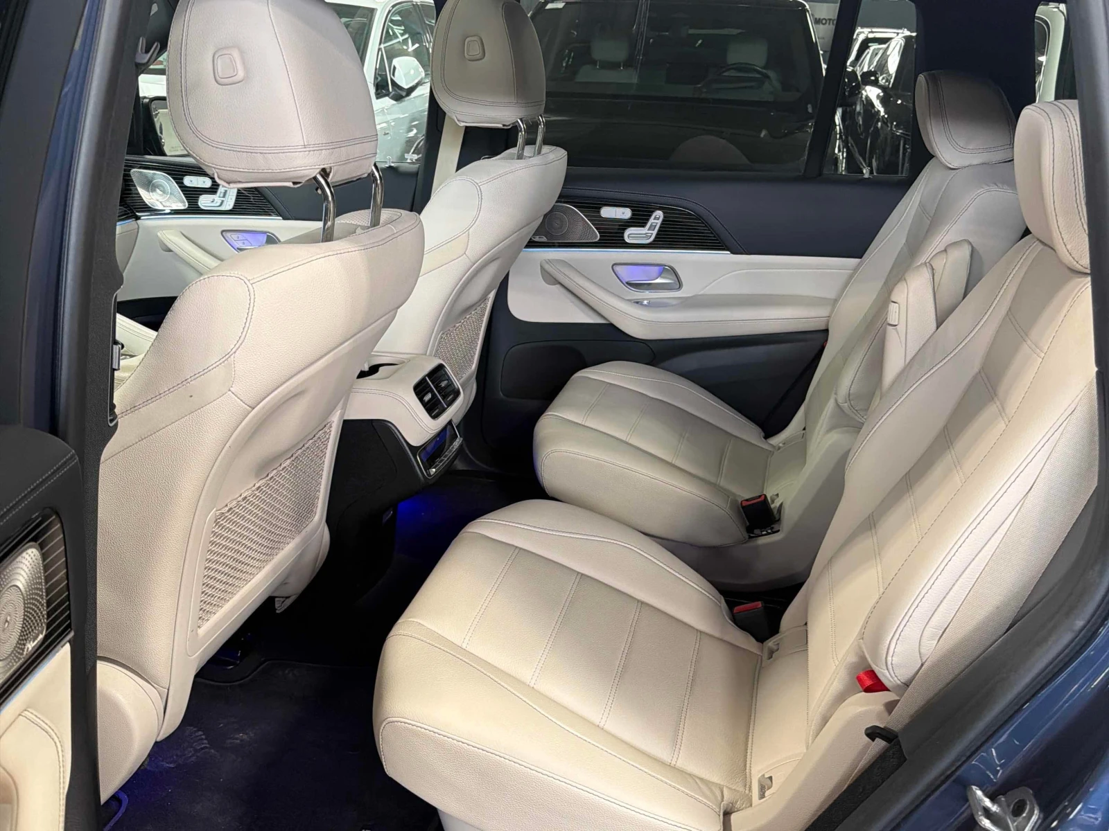 Mercedes-Benz GLS 450 * CARFAX * ОПЦИЯ ЗА ФИНАНСИРАНЕ, снимка 10 - Автомобили и джипове - 56156344