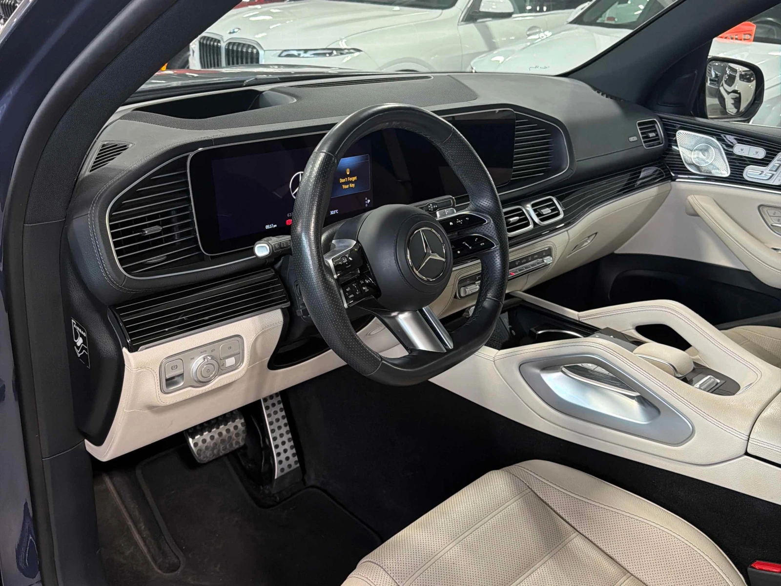 Mercedes-Benz GLS 450 * CARFAX * ОПЦИЯ ЗА ФИНАНСИРАНЕ, снимка 5 - Автомобили и джипове - 56156344