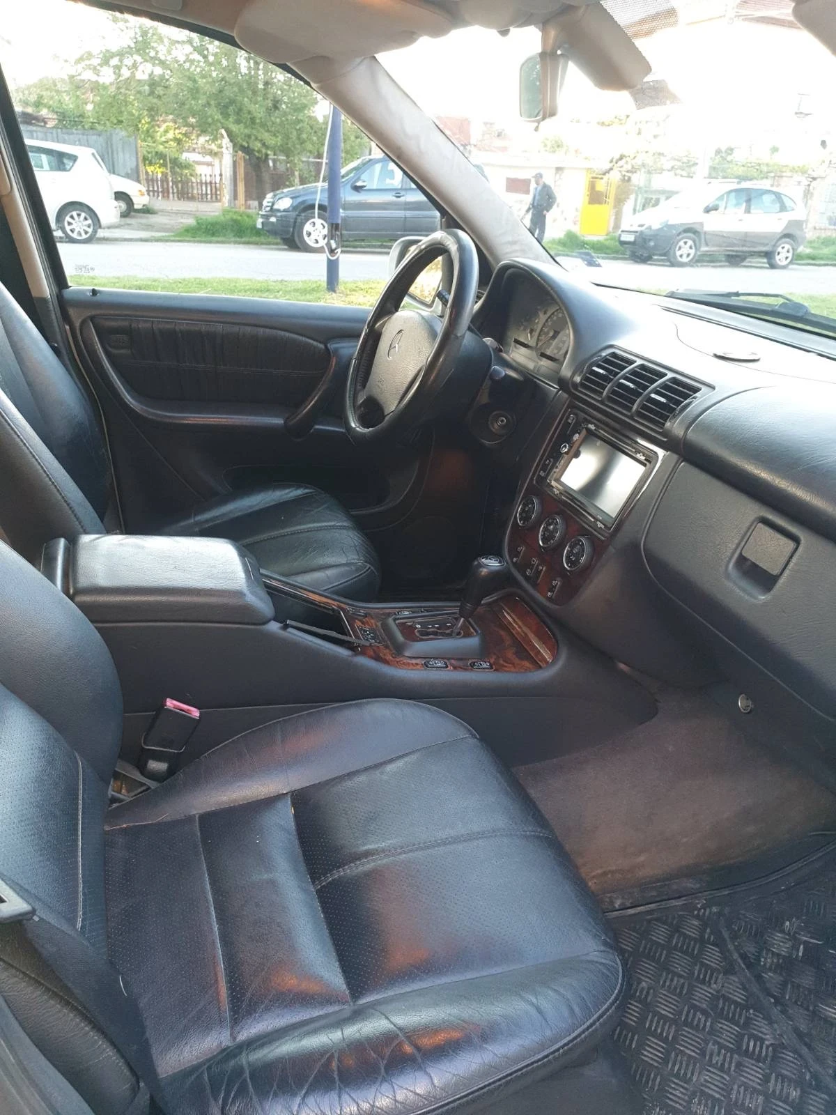 Mercedes-Benz ML 270 2.7, снимка 2 - Автомобили и джипове - 56708845
