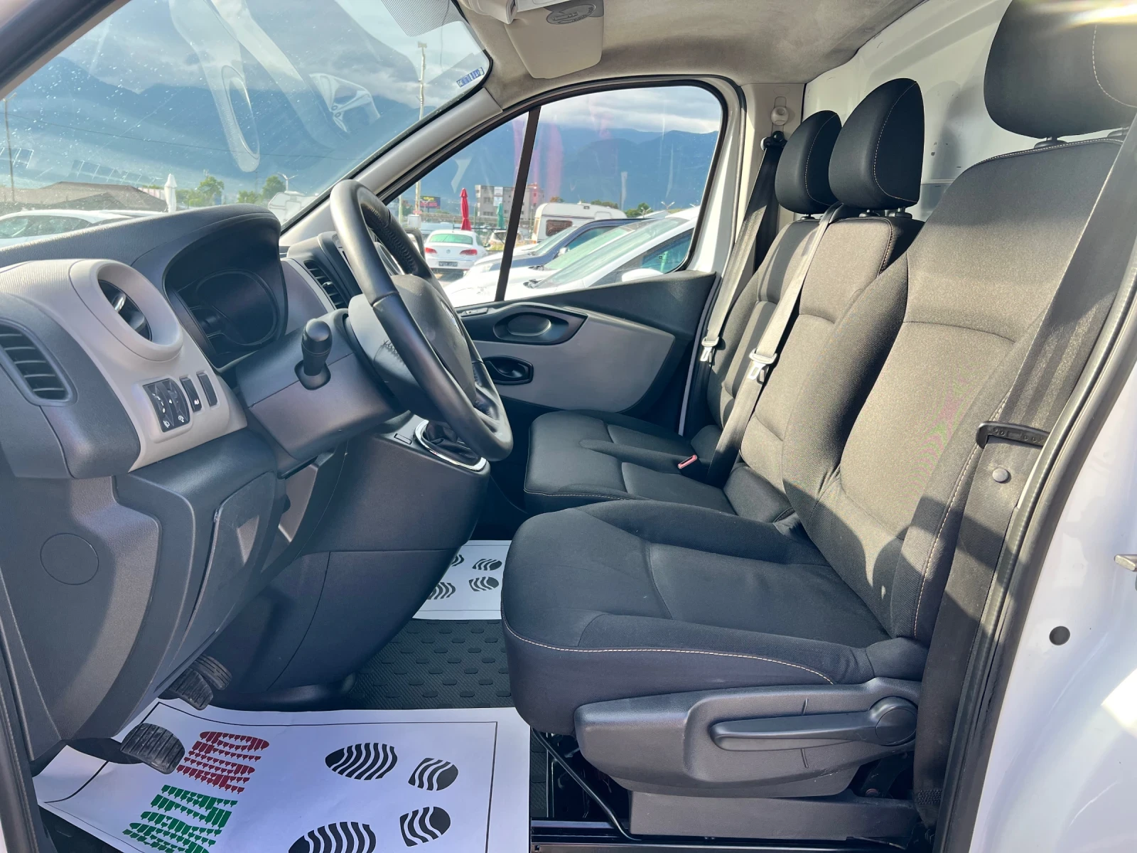 Renault Trafic 1.6 DCI - изображение 8