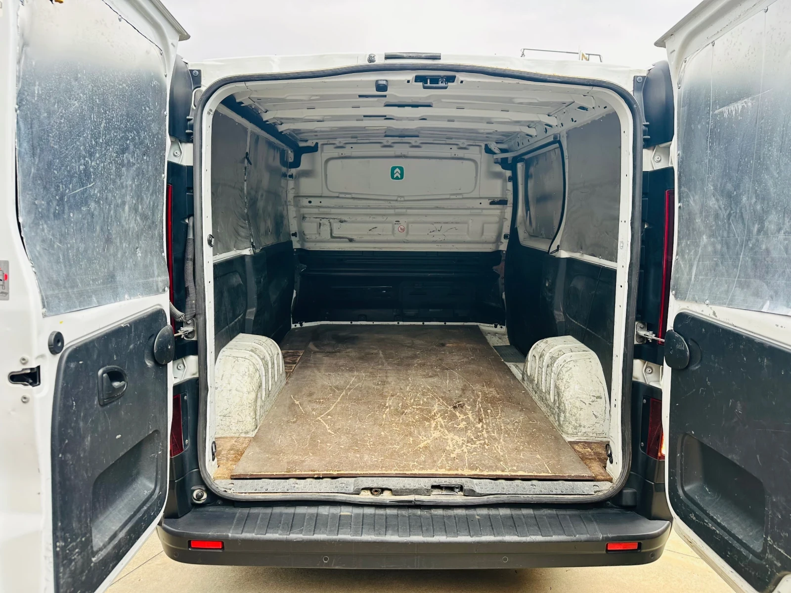 Nissan NV300 1.6DCI/�����/����������/133000 �� | Mobile.bg � ����������� 10