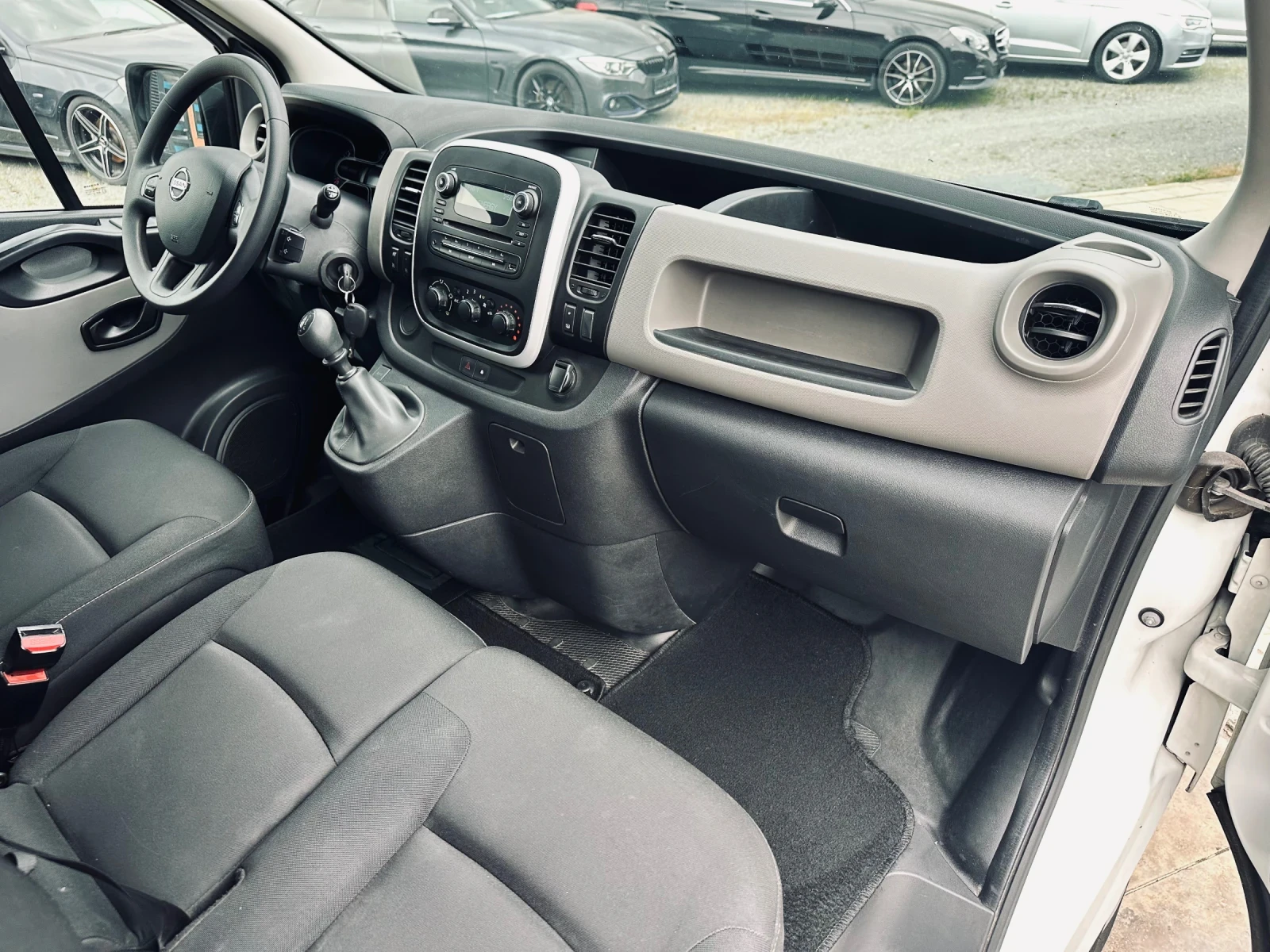 Nissan NV300 1.6DCI/�����/����������/133000 �� | Mobile.bg � ����������� 12