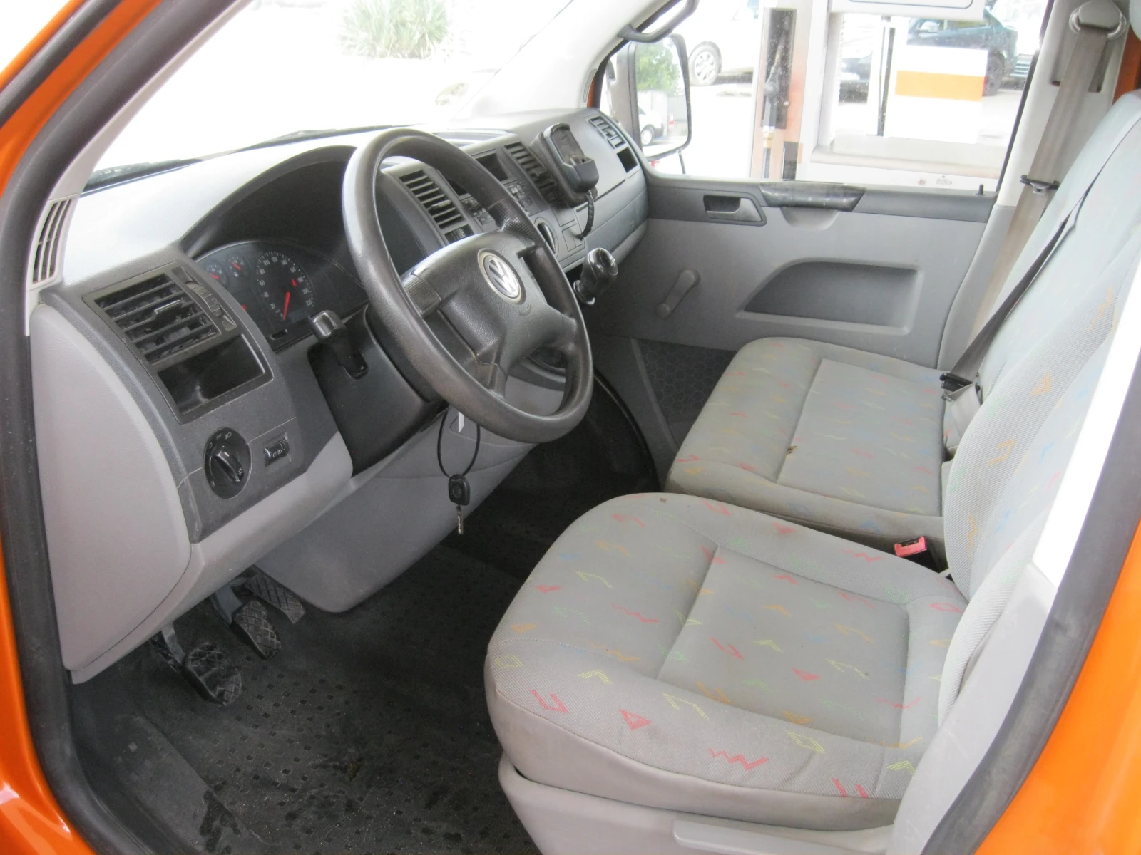 VW T5 1.9 -105 ks, снимка 9 - Бусове и автобуси - 55874333
