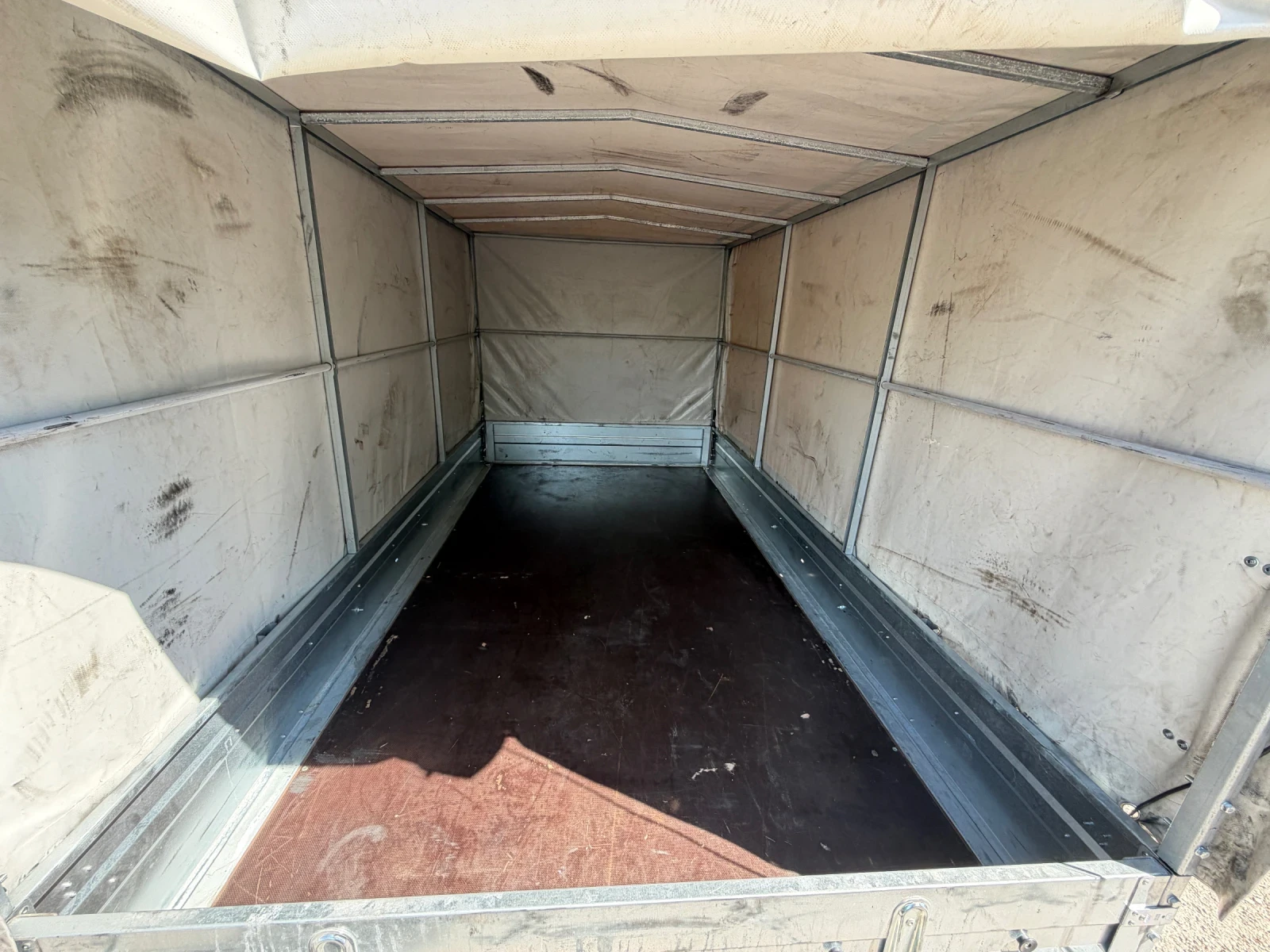 �� ��������� R1F | Mobile.bg � ����������� 8