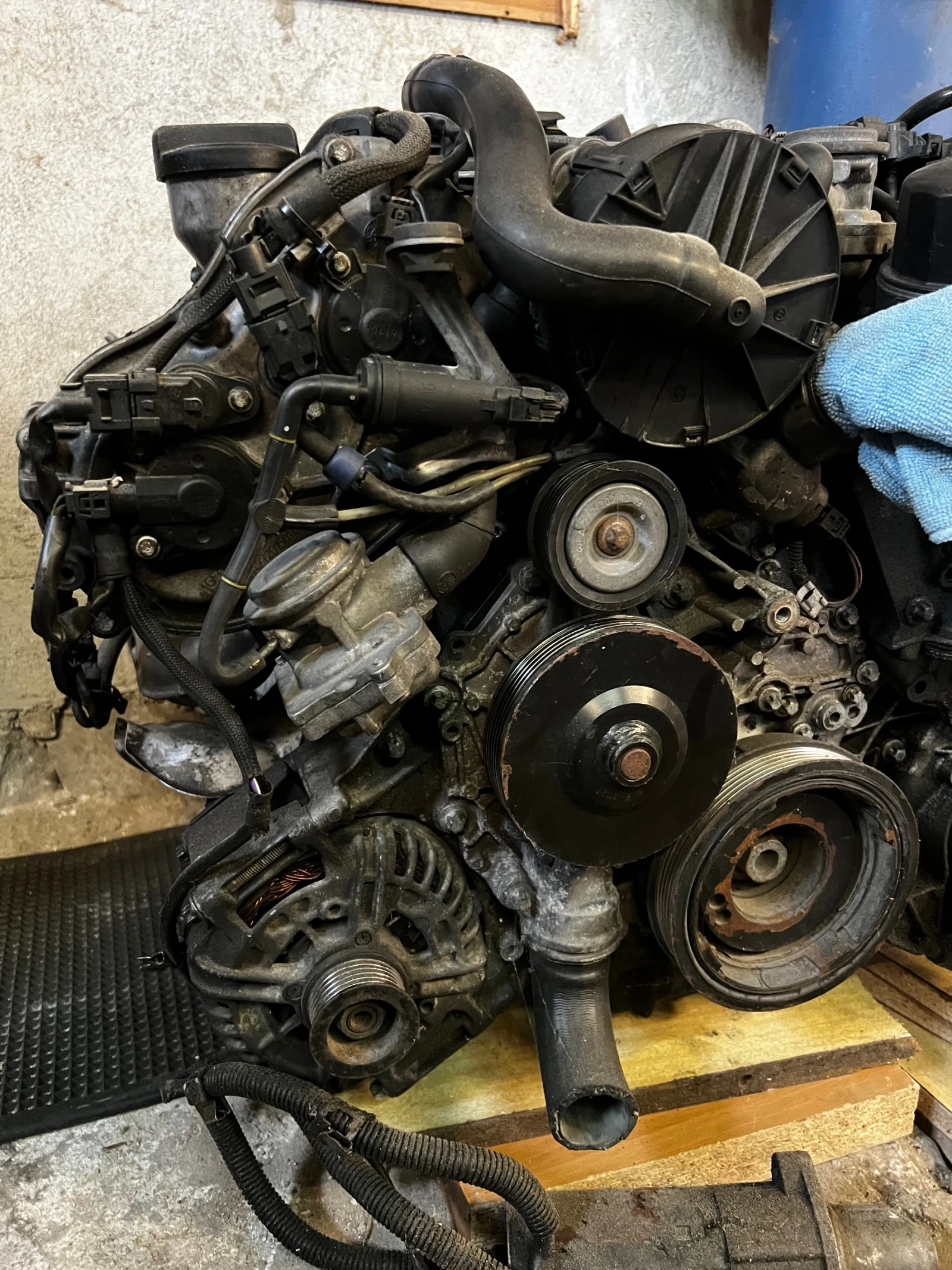 Двигател на части за Mercedes CLS 350 W219 , снимка 2 - Части - 54494808