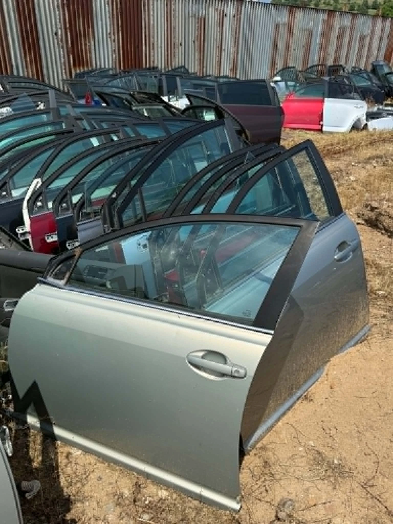 Предни и задни врати за Toyota Avensis 2003-2008г , седан , комби хечбег  , снимка 3 - Части - 54868289