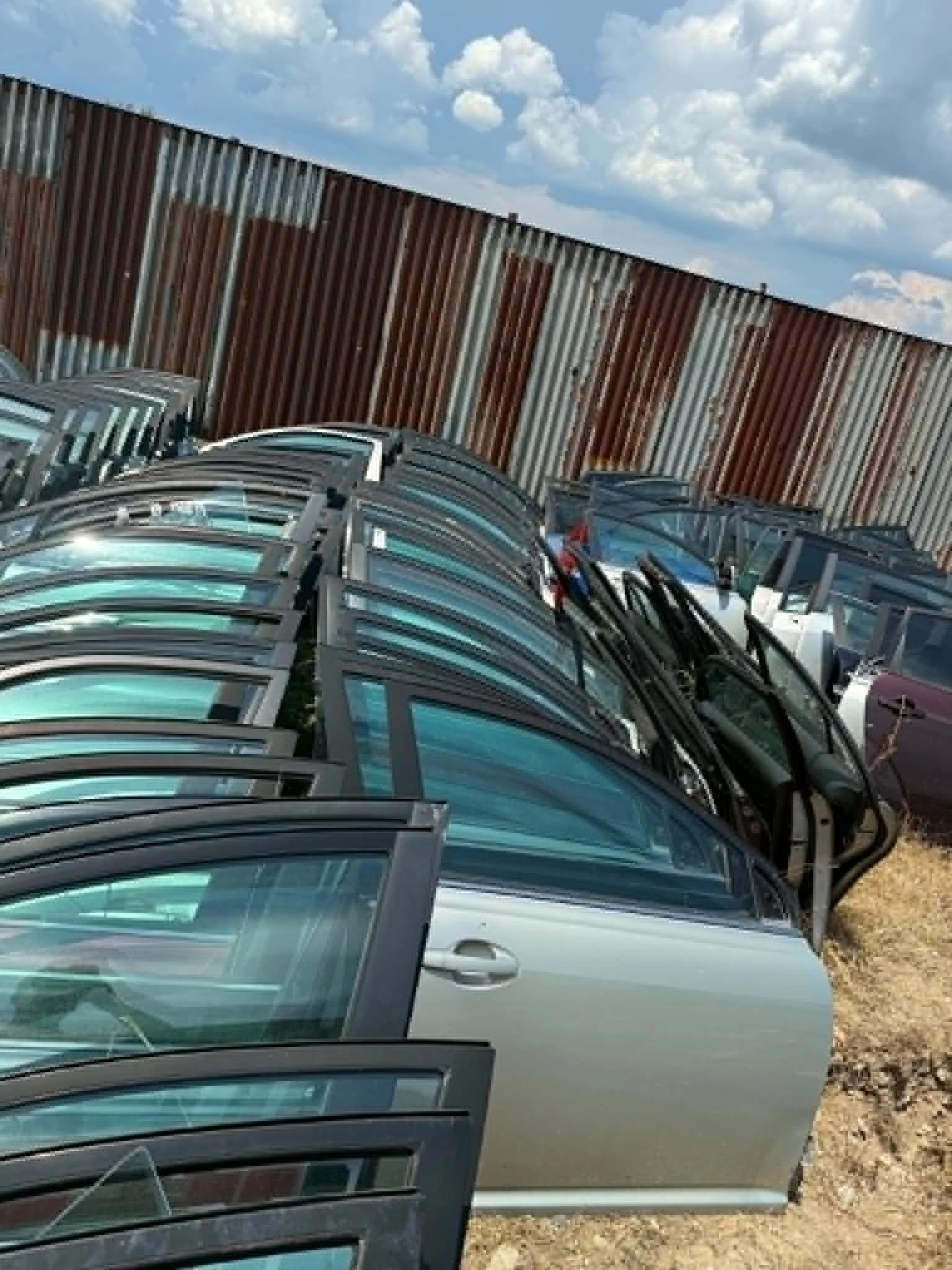 Предни и задни врати за Toyota Avensis 2003-2008г , седан , комби хечбег  