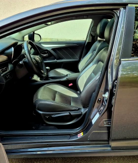 Toyota Avensis 2.0d4d-EXCLUSIVE-LUXверига-нави-6скорости-japan, снимка 12