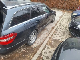 Mercedes-Benz E 220, снимка 3