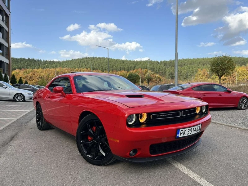 Dodge Challenger 3.6 L SXT Plus, снимка 1 - Автомобили и джипове - 47637351