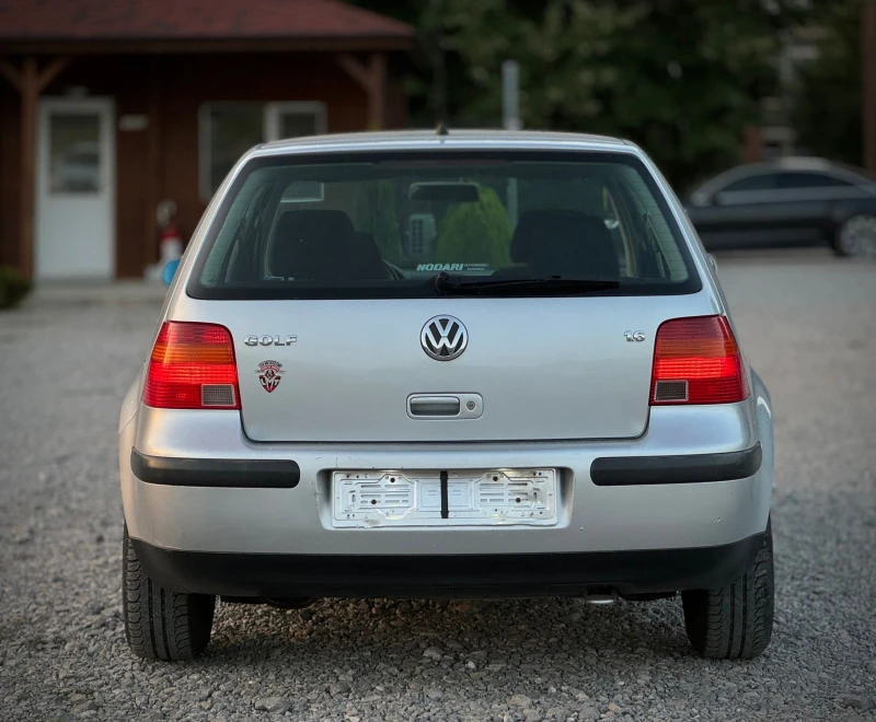 VW Golf 1.6i * Климатик* * Италия* , снимка 5 - Автомобили и джипове - 46520991