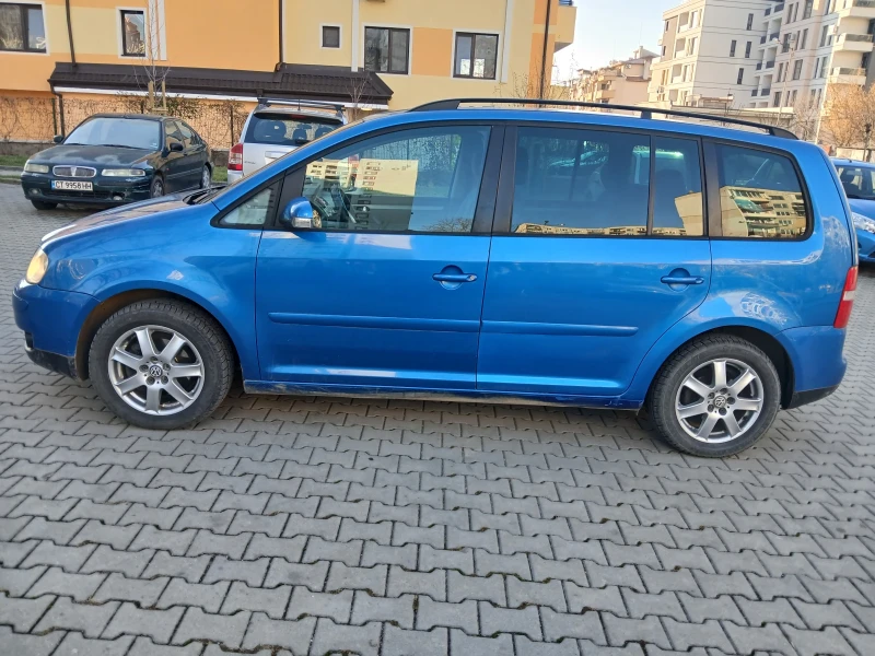 VW Touran, снимка 3 - Автомобили и джипове - 48363107