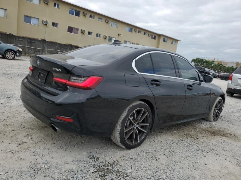 BMW 330 XI, снимка 3 - Автомобили и джипове - 48800990