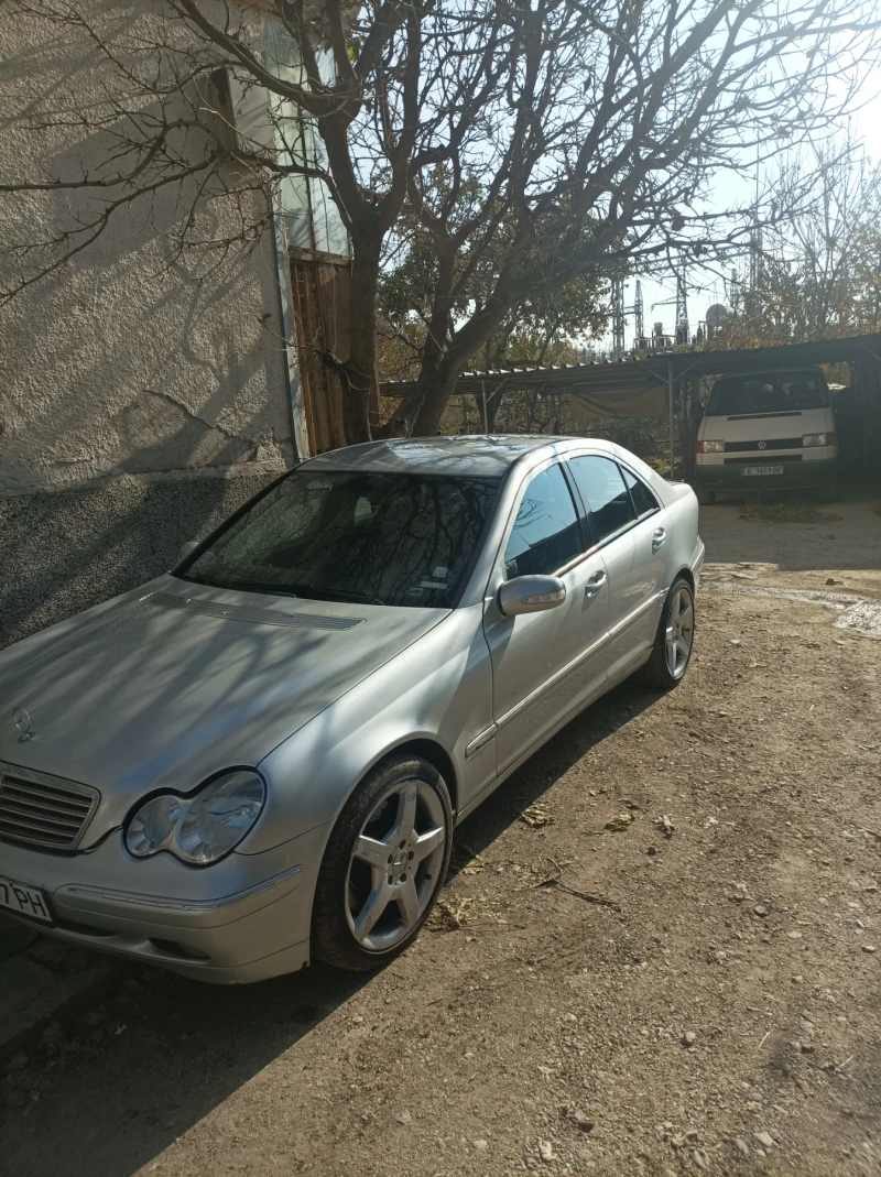 Mercedes-Benz C 220, снимка 1 - Автомобили и джипове - 48867337