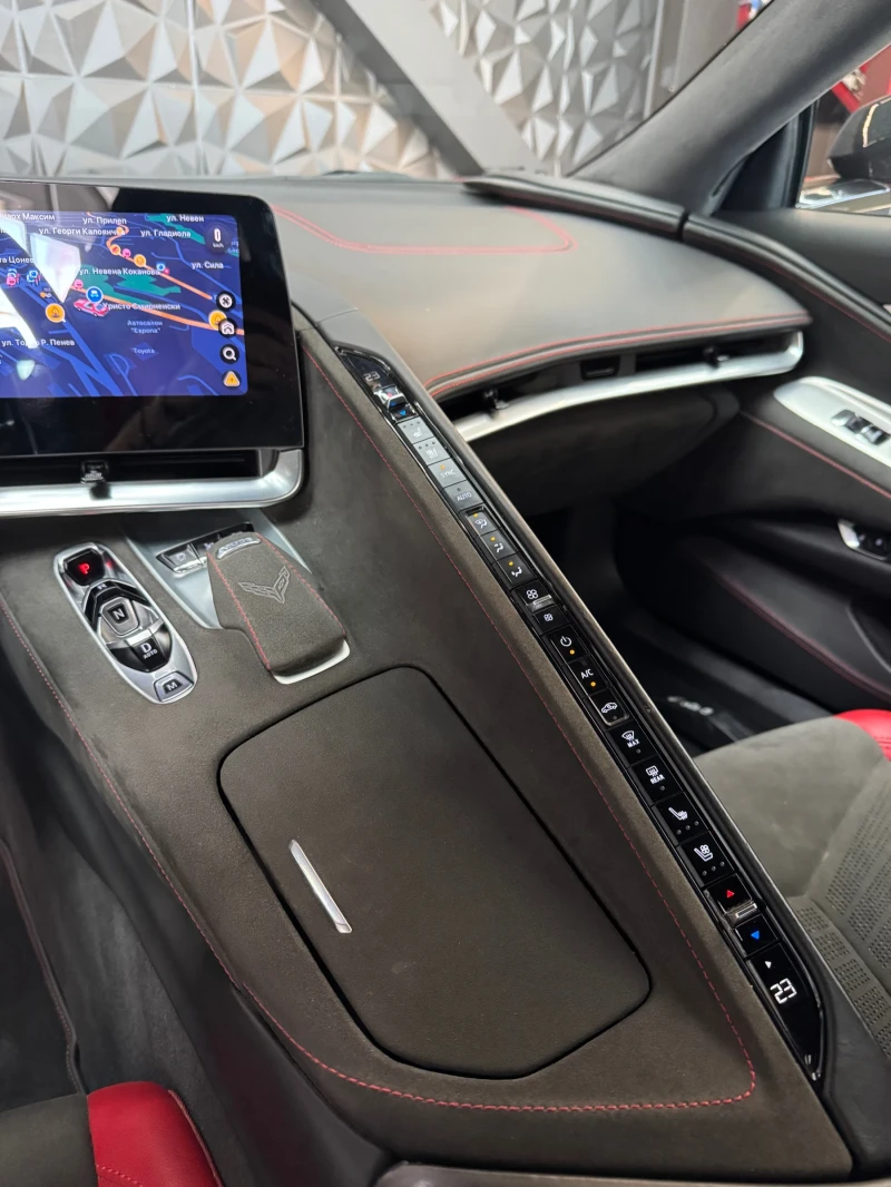 Chevrolet Corvette C8 STINGRAY COUPE * FULL Екстри * HEAD UP * BOSE *, снимка 6 - Автомобили и джипове - 50842130