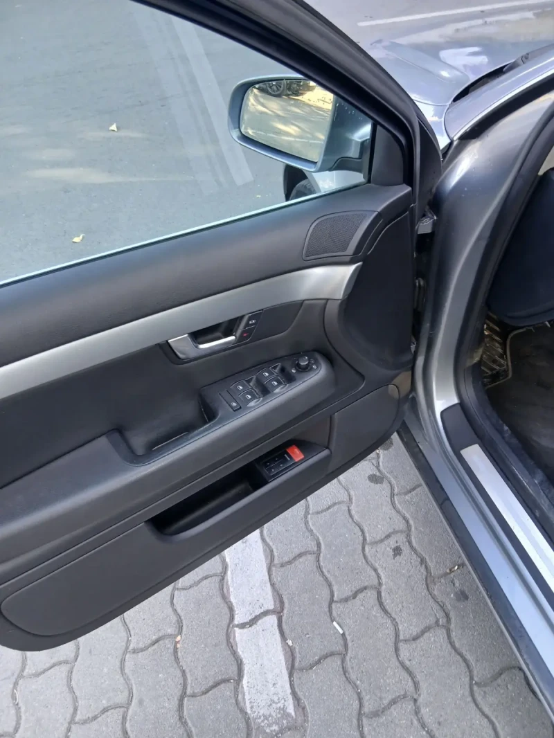 Audi A4 3.0 TDI, снимка 7 - Автомобили и джипове - 52261614