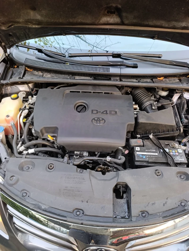 Toyota Avensis Comfort , снимка 8 - Автомобили и джипове - 52555368