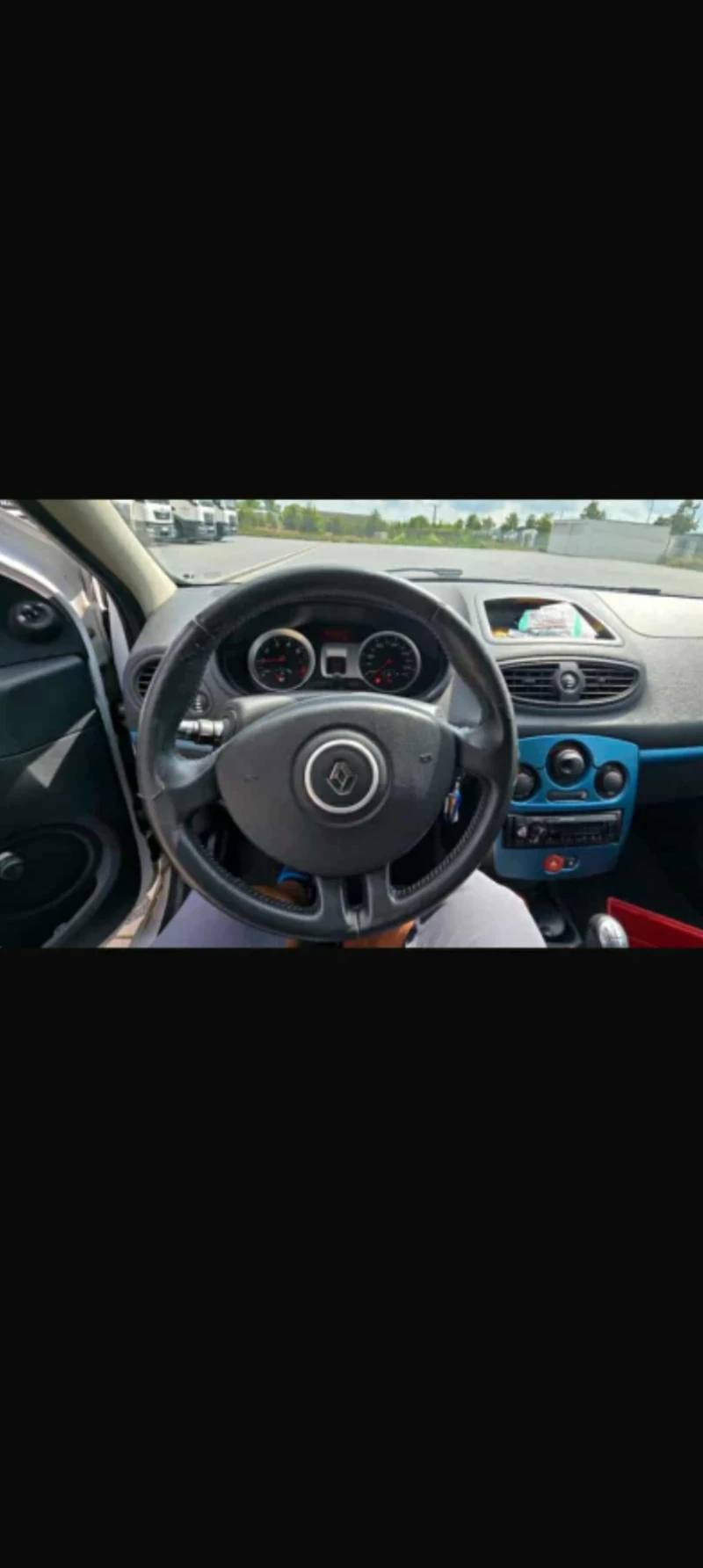 Renault Clio, снимка 8 - Автомобили и джипове - 52618077