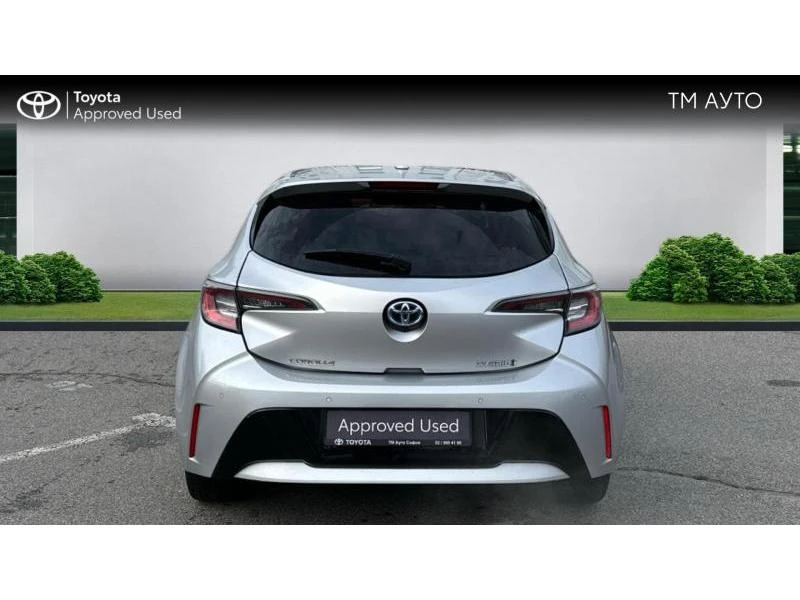Toyota Corolla HB 1.8HSD EXECUTIVE, снимка 4 - Автомобили и джипове - 52950121