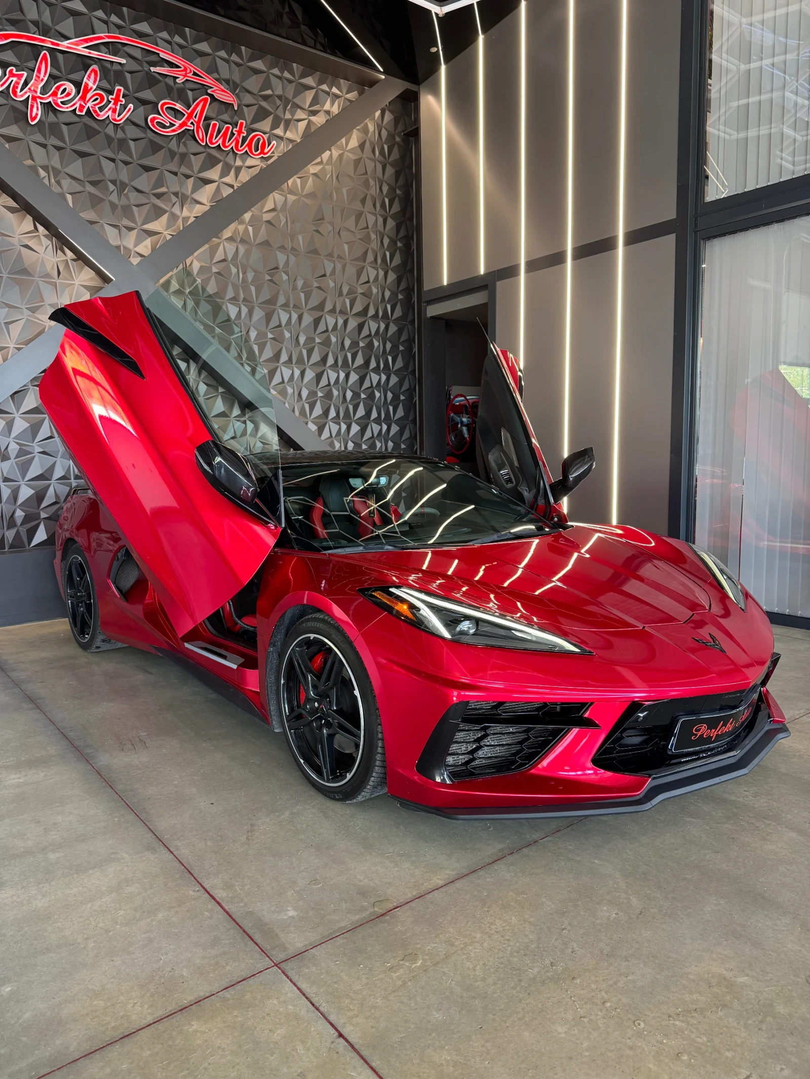 Chevrolet Corvette C8 STINGRAY COUPE * FULL Екстри * HEAD UP * BOSE *, снимка 1