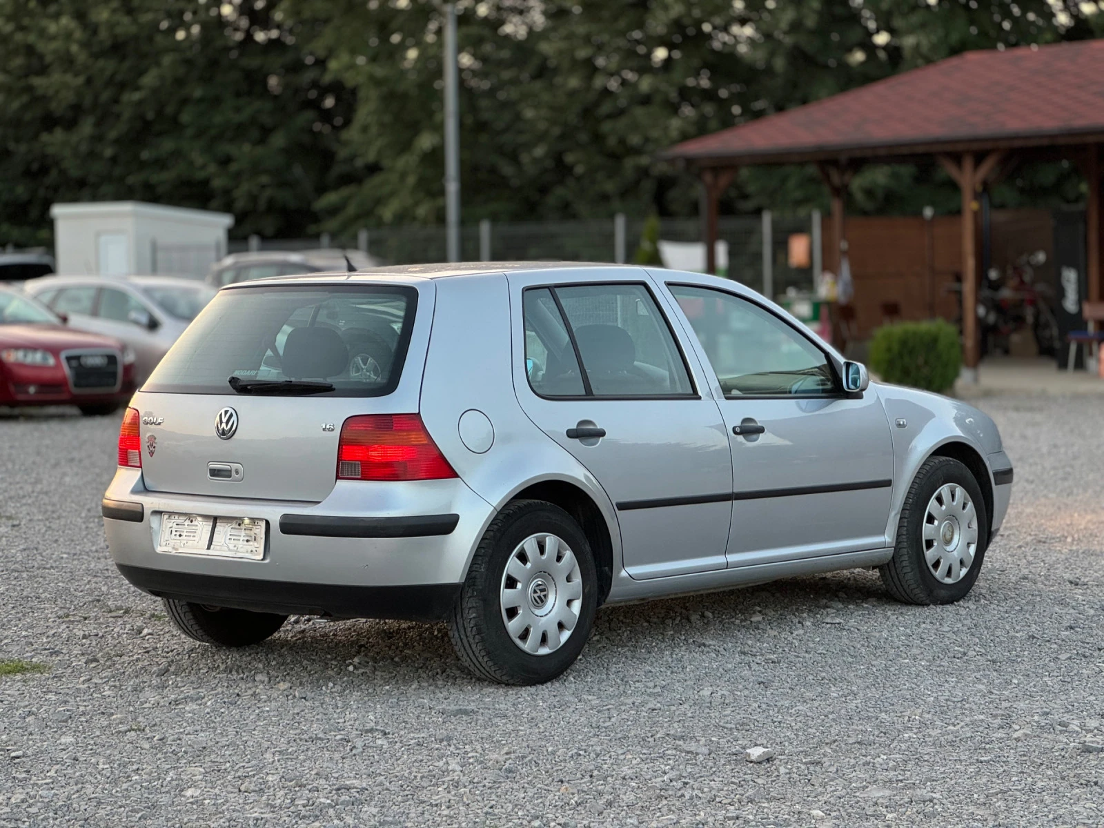 VW Golf 1.6i * Климатик* * Италия*  - изображение 6