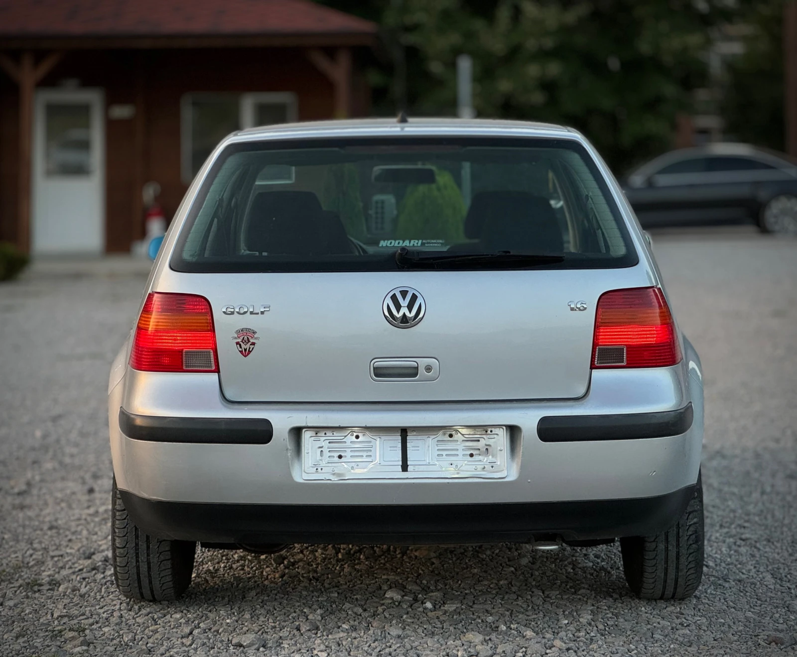 VW Golf 1.6i * Климатик* * Италия*  - изображение 5