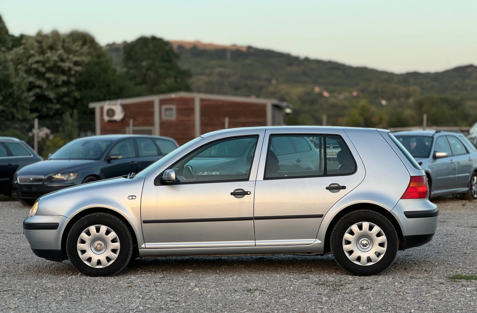 VW Golf 1.6i * Климатик* * Италия*  - изображение 7