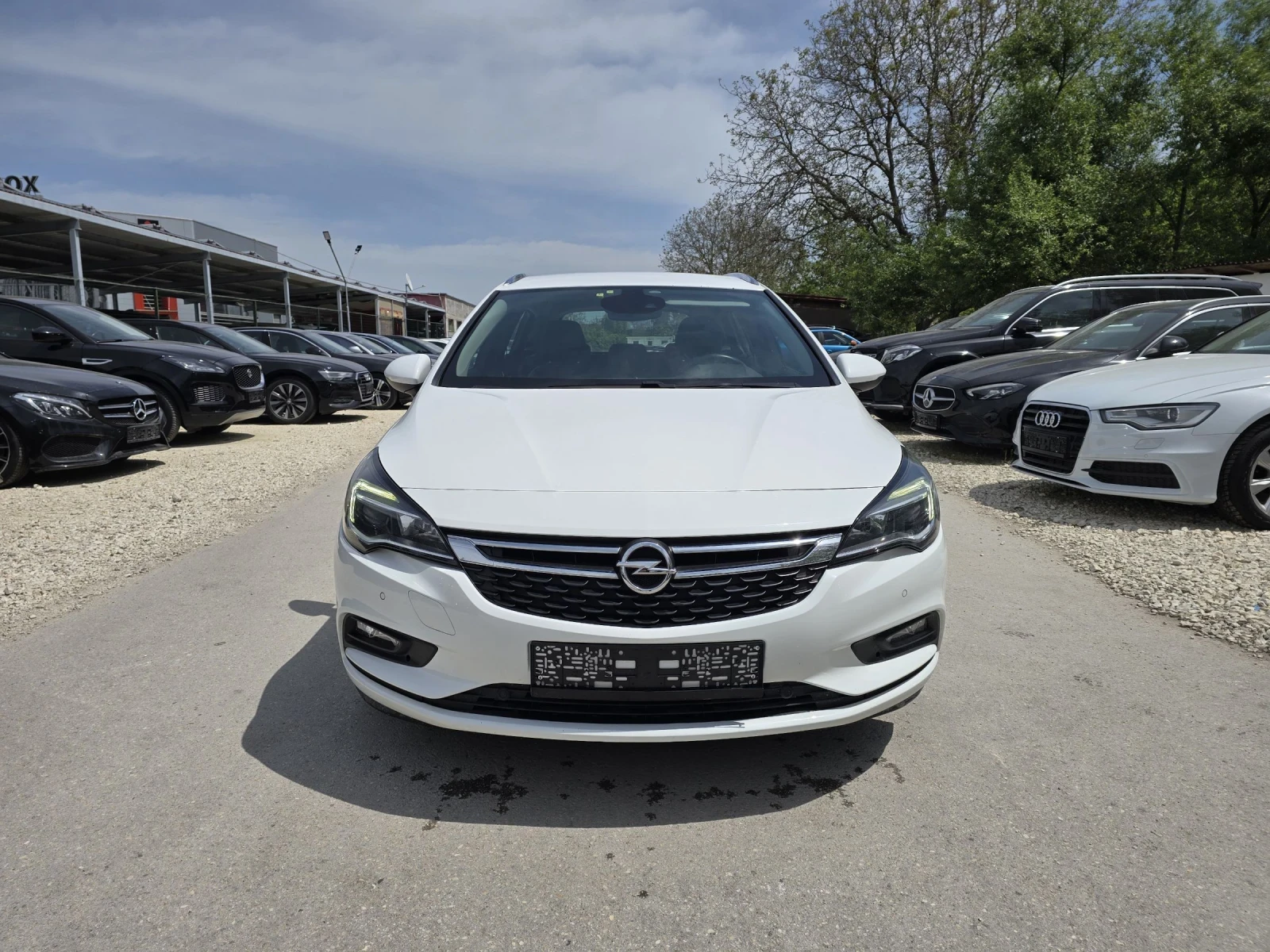 Opel Astra 1.6CDTI 110к.с топ състояние  - изображение 5