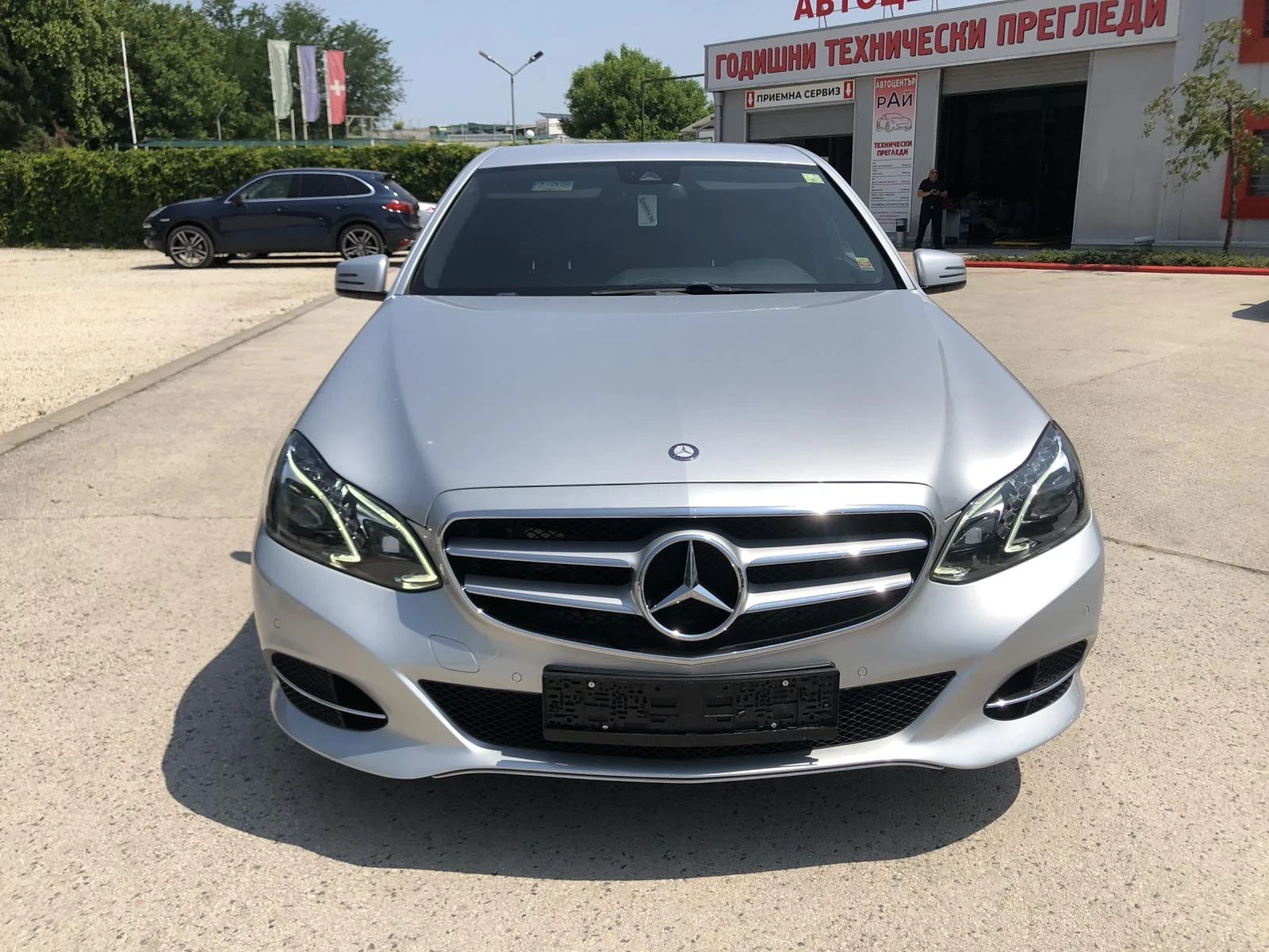 Mercedes-Benz E 220 CDi - изображение 2
