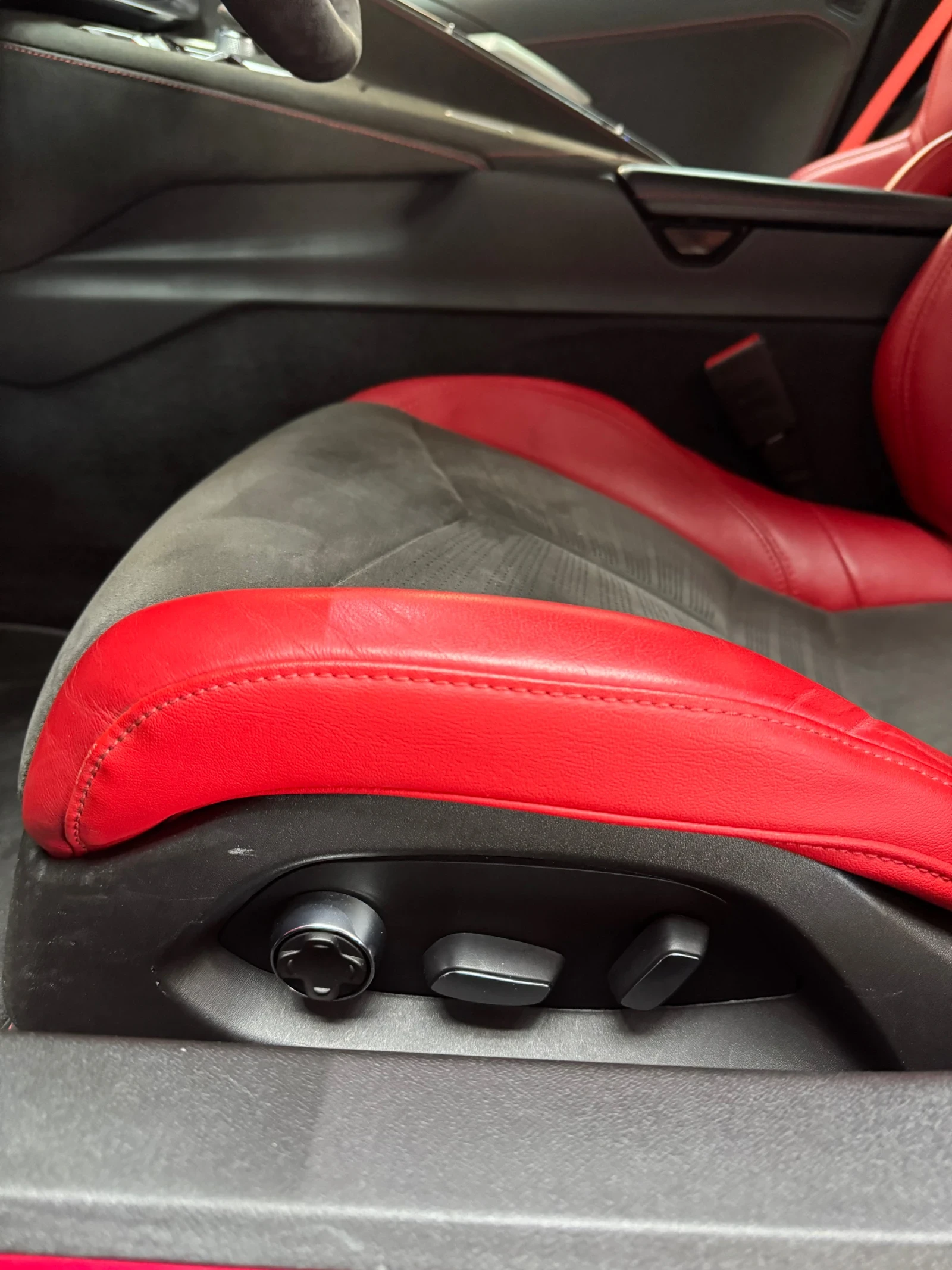 Chevrolet Corvette C8 STINGRAY COUPE * FULL  * HEAD UP * BOSE * | Mobile.bg   12