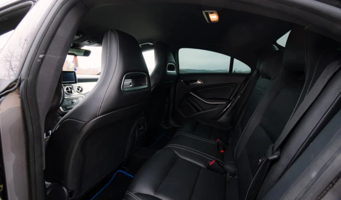 Mercedes-Benz CLA 250  - изображение 8