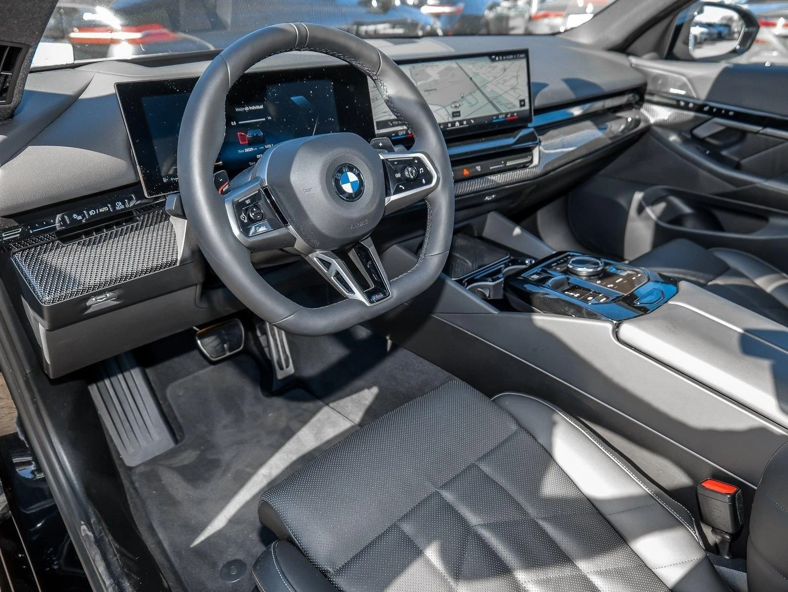 BMW 520 i/ M-SPORT/ LED/ H&K/ HEAD UP/ SHADOW LINE/ 360/ - изображение 7