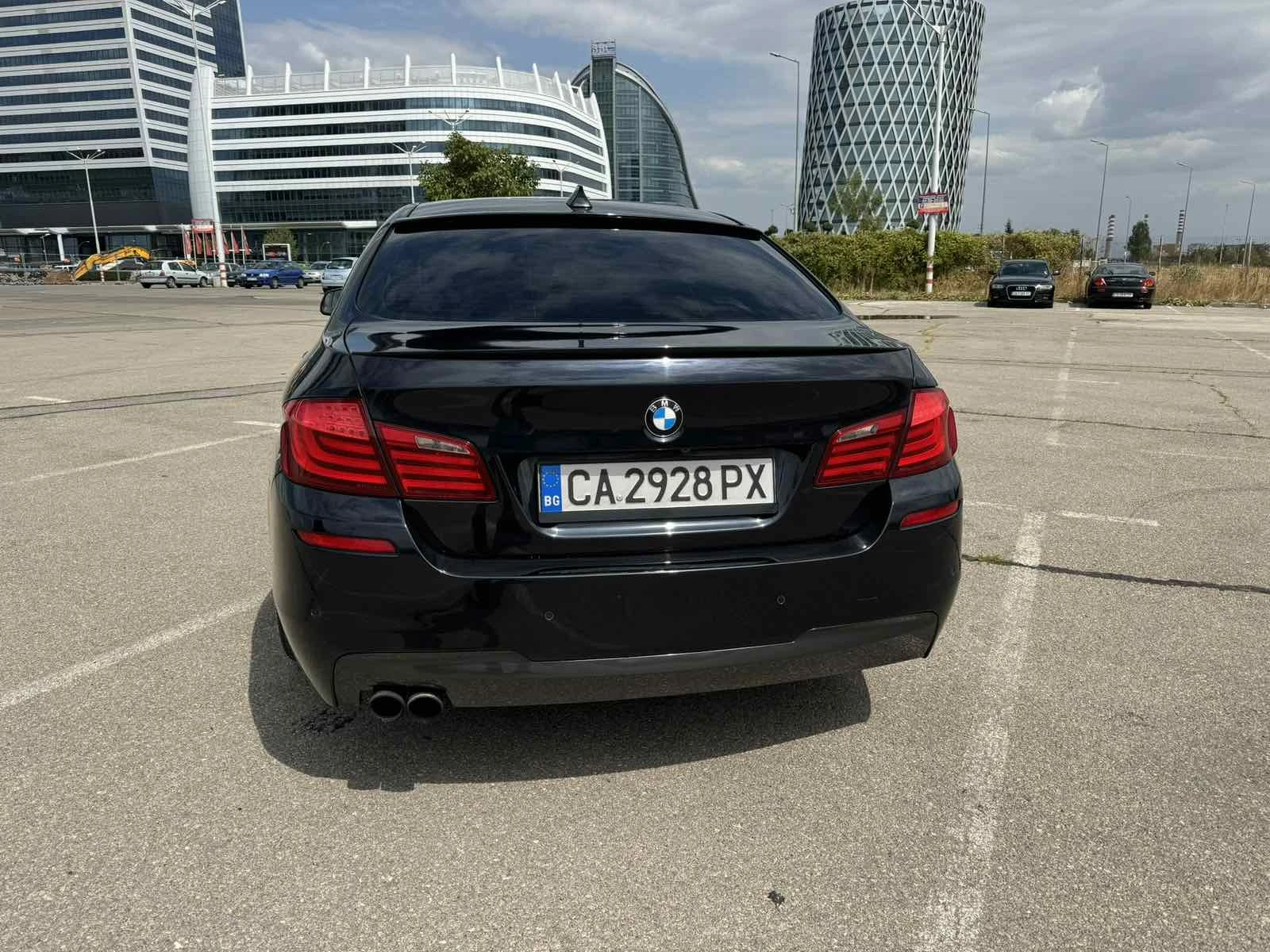 BMW 530 D Задно, Сменени вериги, M pack, HUD, SoftClose,   - изображение 9