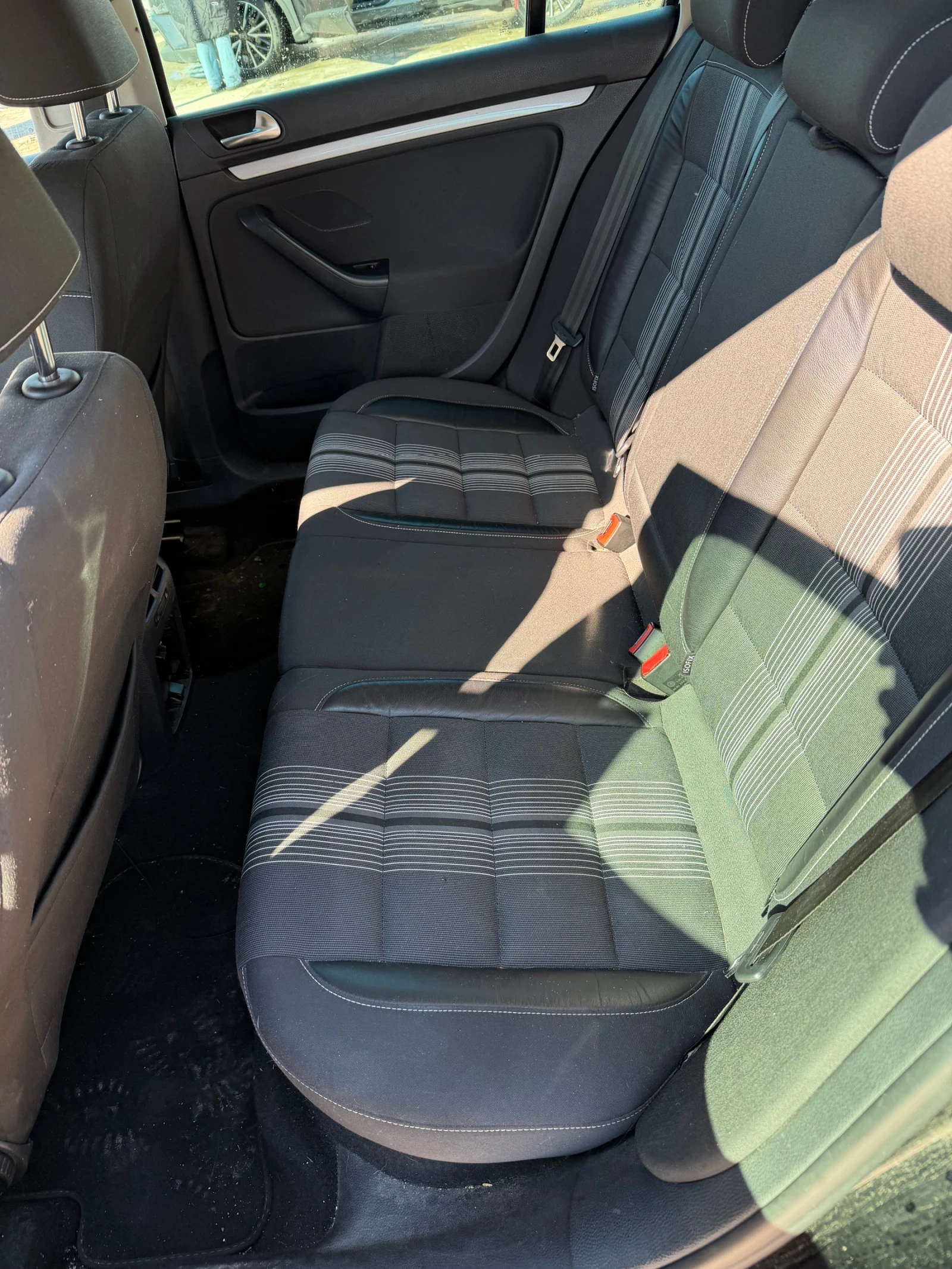 VW Golf 2.0 TDI Match, снимка 12 - Автомобили и джипове - 52017189