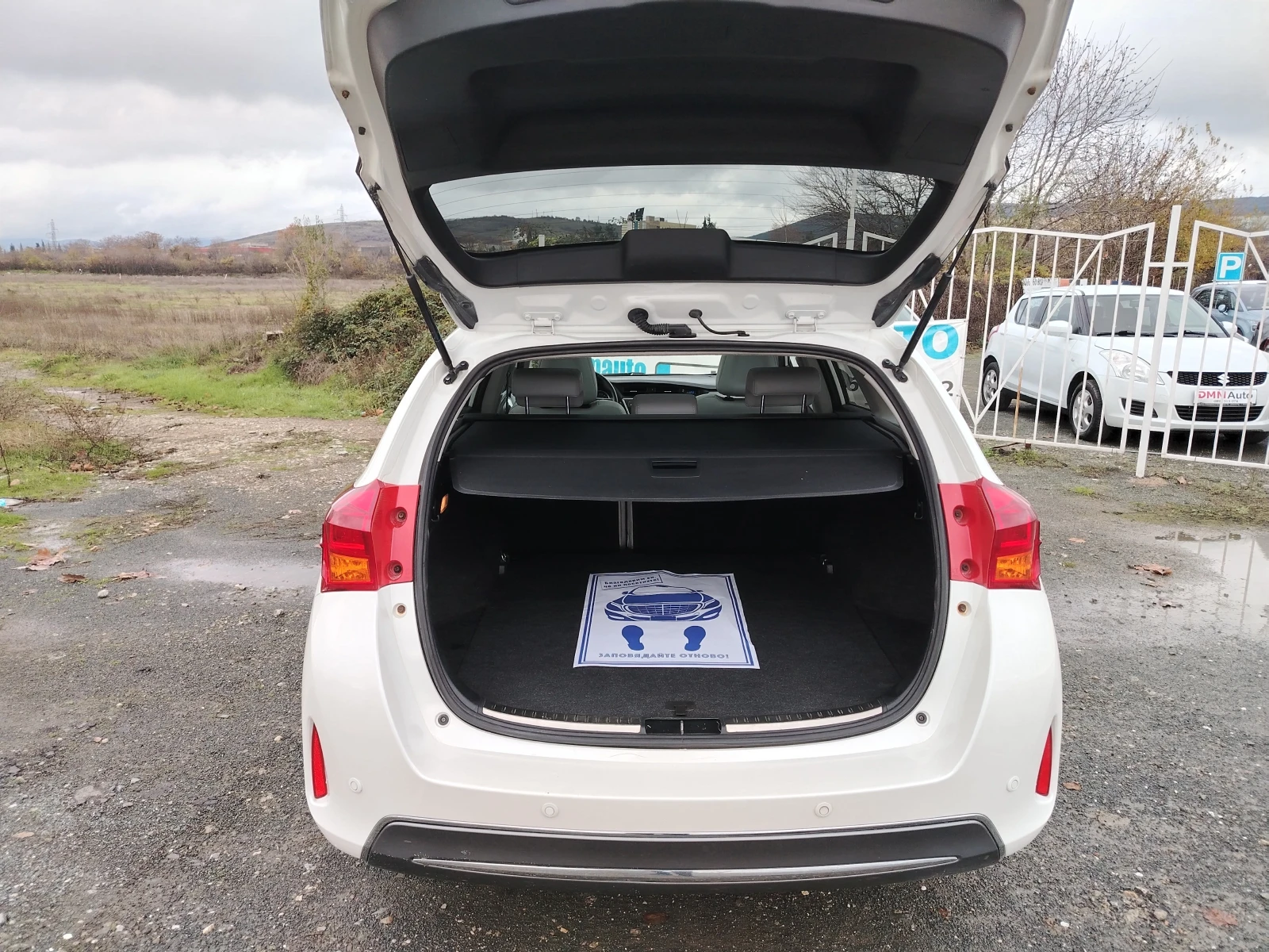 Toyota Auris 1.8-99 КС HYBRID, PANORAMA, KOJA, NAVI - изображение 6