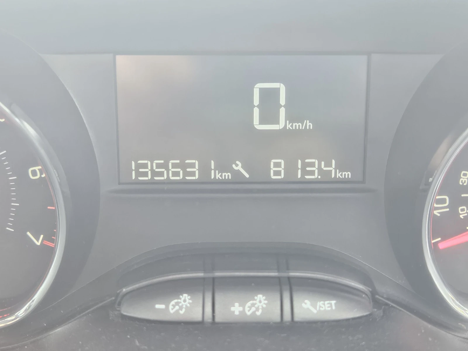 Peugeot 208   | Mobile.bg   12