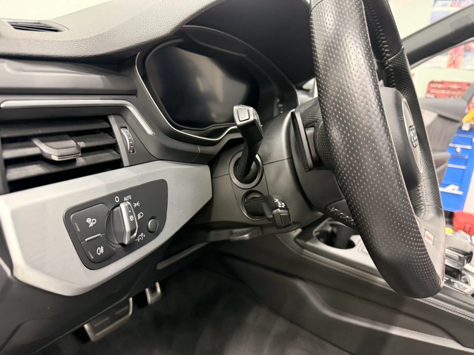 Audi A4 S line - изображение 8