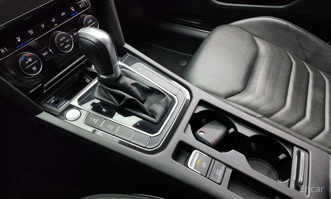 VW Arteon, снимка 9 - Автомобили и джипове - 53875795