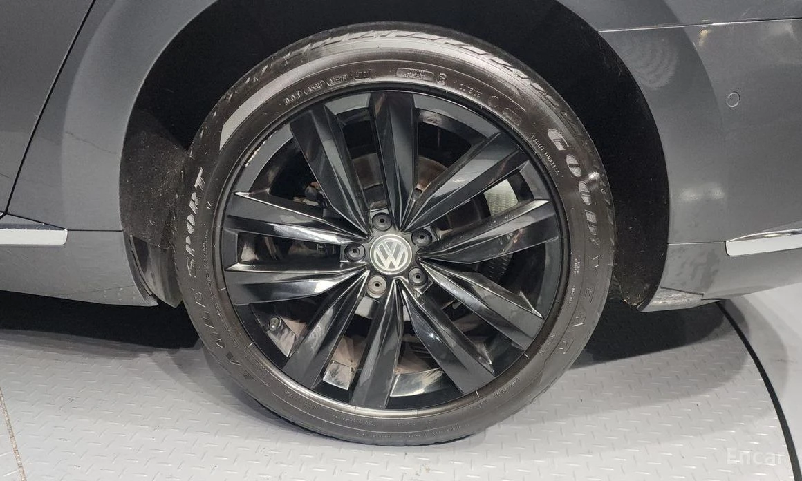 VW Arteon, снимка 5 - Автомобили и джипове - 53875795