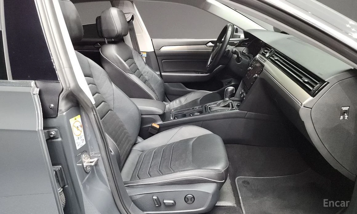 VW Arteon, снимка 11 - Автомобили и джипове - 53875795