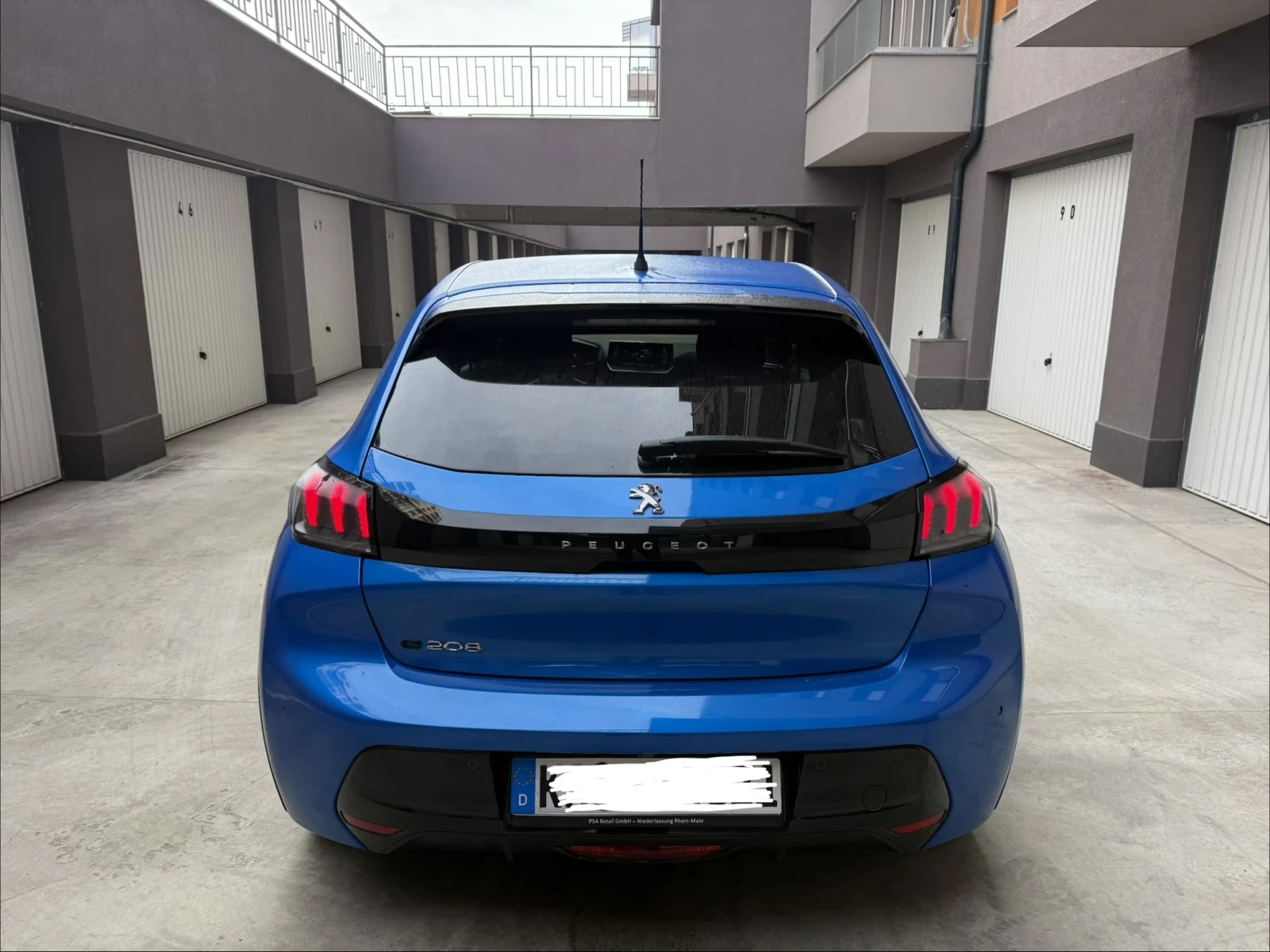 Peugeot 208 E, снимка 6 - Автомобили и джипове - 53962900