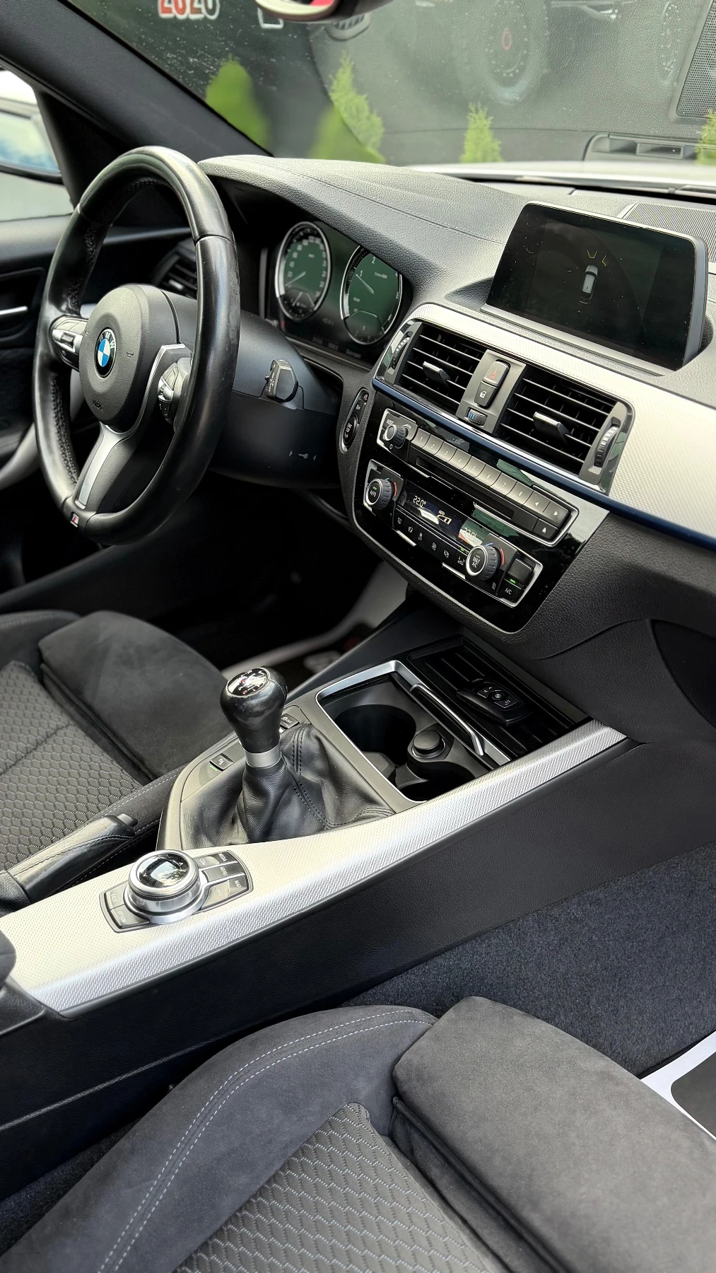 BMW 118 2.0D| 150HP| M-PACK| X-DRIVE| DIGITAL| ЛИЗИНГ, снимка 12 - Автомобили и джипове - 54598646