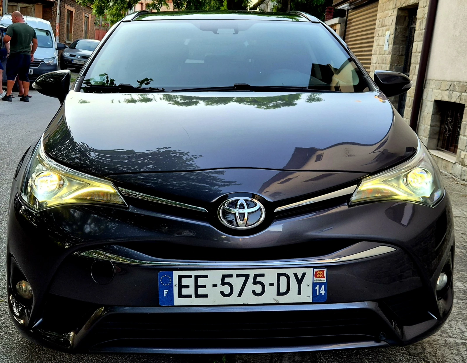 Toyota Avensis 2.0d4d-EXCLUSIVE-LUXверига-нави-6скорости-japan, снимка 4 - Автомобили и джипове - 54683965