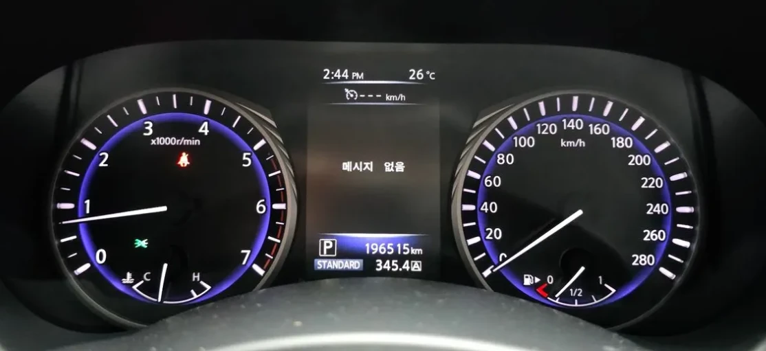 Infiniti Q50 2.2D, снимка 10 - Автомобили и джипове - 54855416