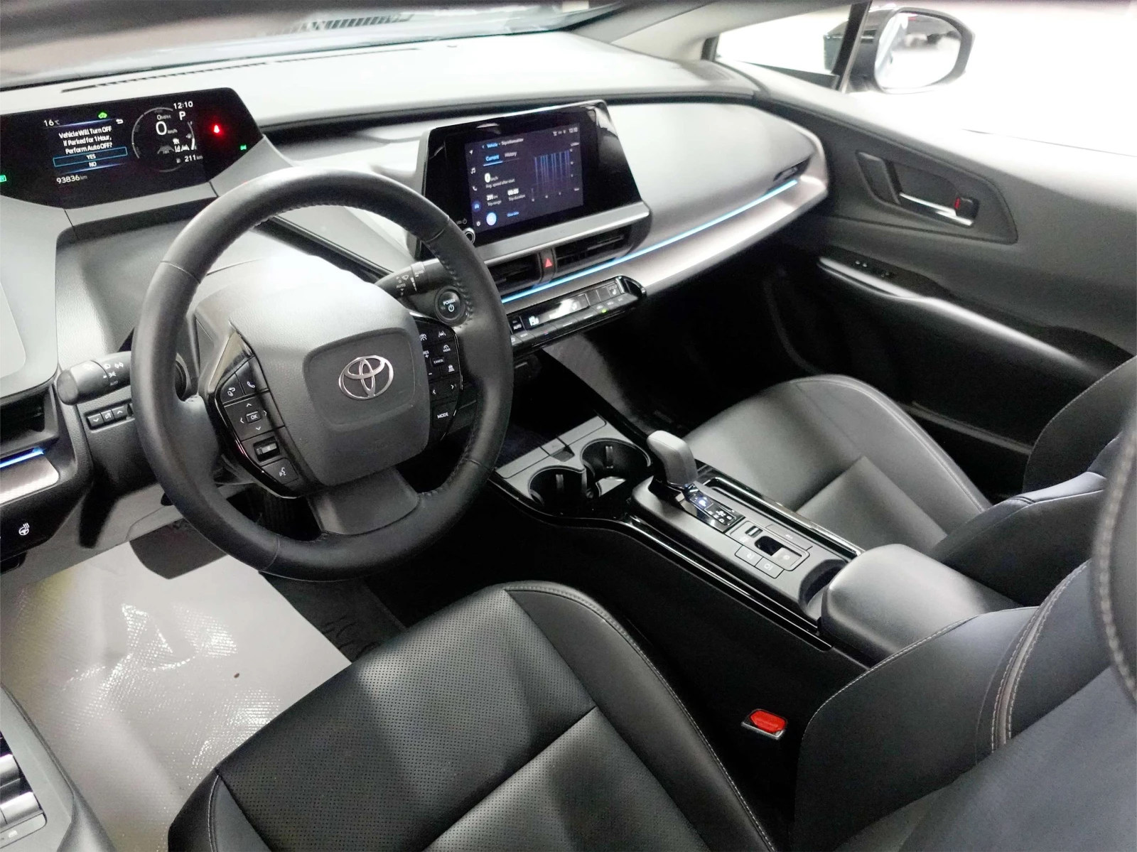 Toyota Prius XLE | 4X4 | ���� | CarPlay ���� �� �� | Mobile.bg � ����������� 13