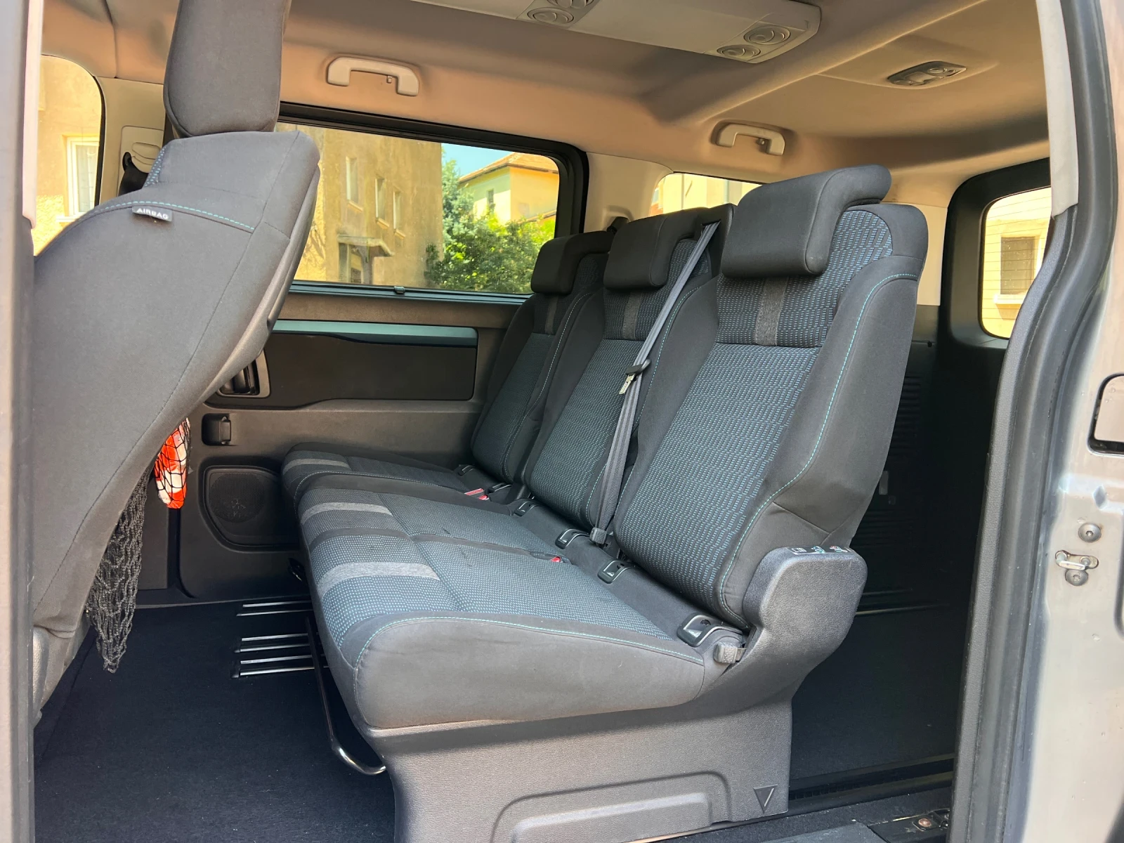 Peugeot Traveler 1.5HDi 72000km 4+ 1 N1, снимка 11 - Автомобили и джипове - 54987163