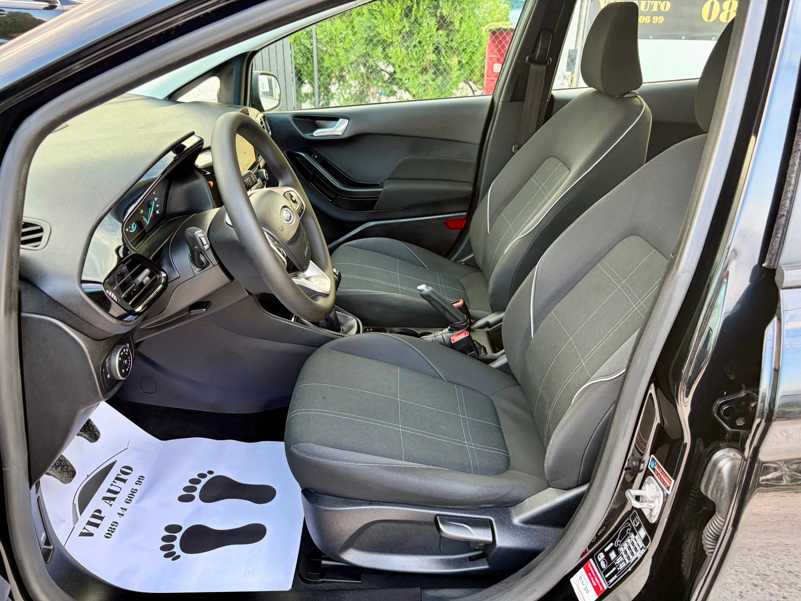Ford Fiesta 1.5d NAVI CARPLAY EURO 6 , снимка 9 - Автомобили и джипове - 55204045