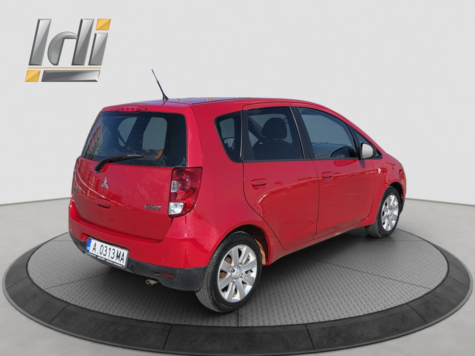 Mitsubishi Colt 1.3, снимка 6 - Автомобили и джипове - 55295646