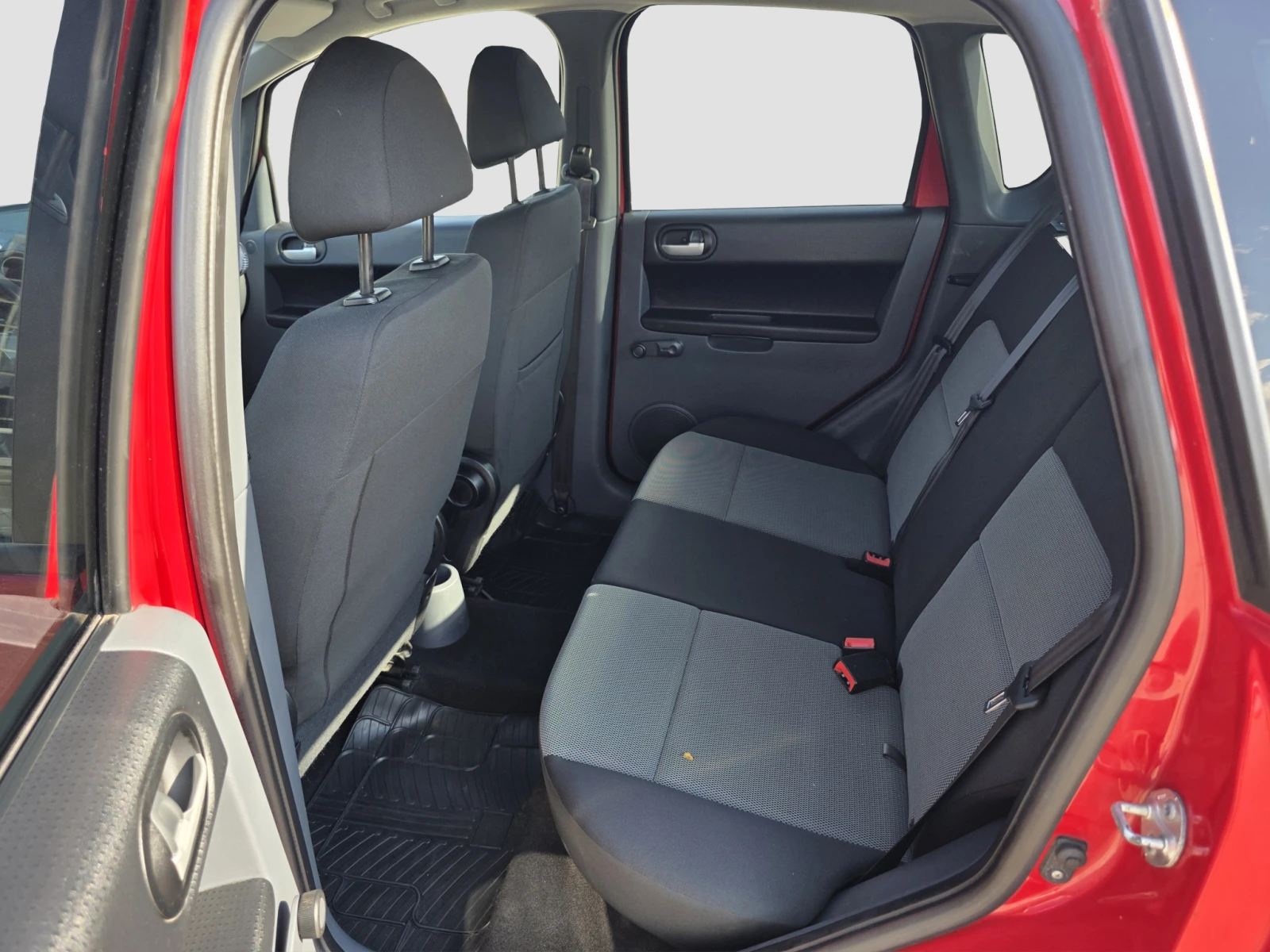 Mitsubishi Colt 1.3, снимка 12 - Автомобили и джипове - 55295646