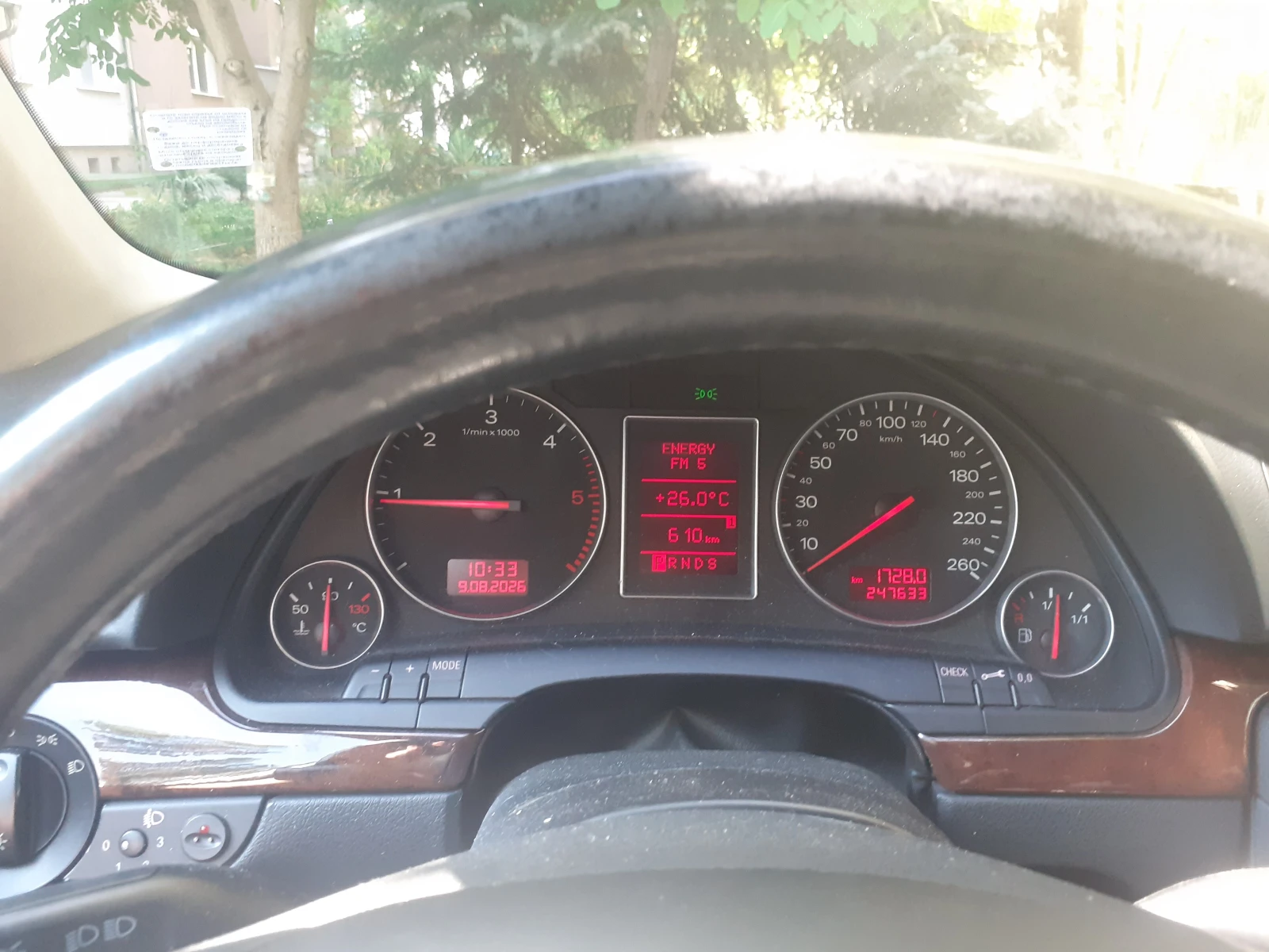 Audi A4 1.9 AVTOMAT, снимка 6 - Автомобили и джипове - 55602385